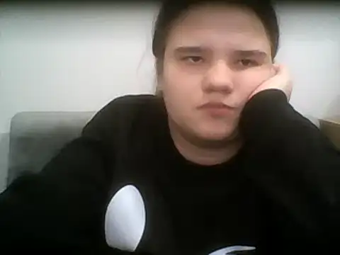 AdeleCruz online show from March 15, 2025, 4:32 pm