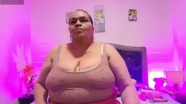 VickyBoobss online show from July 6, 2026, 7:38 pm