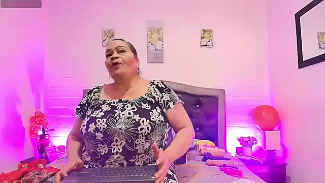 VickyBoobss online show from July 4, 2026, 12:32 pm