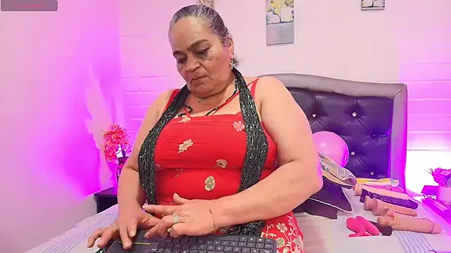 VickyBoobss online show from June 30, 2026, 7:36 pm