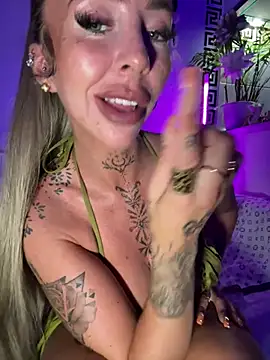 CheekyChels online show from July 25, 2026, 3:25 am