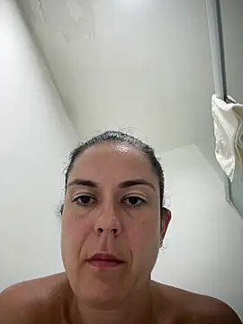 ClaraAlbuquerque online show from February 27, 2026, 12:11 am