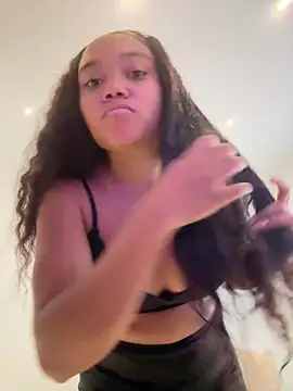 JasmineRose7 online show from April 27, 2026, 11:52 am