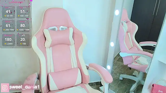 sweet dania  online show from March 2, 2025, 8:59 am