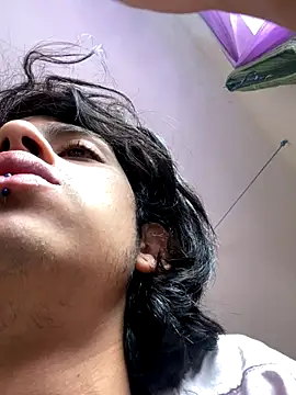 boysLittle online show from October 9, 2025, 5:35 pm