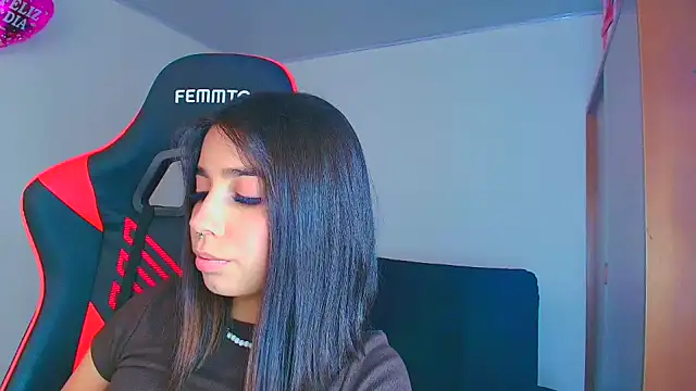 Rousse violett online show from September 27, 2025, 8:59 pm