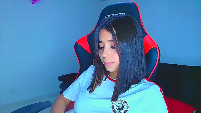 Rousse violett online show from September 9, 2025, 11:14 pm