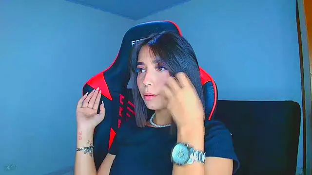 Rousse violett online show from December 16, 2025, 3:11 am