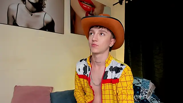 Snapshot of jeremy_salvatore chatting on January 15, 2025, 6:01 am jeremy salvatore online show from January 15, 2025, 6:01 am