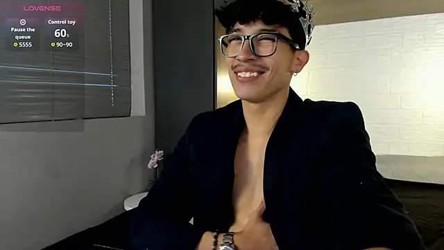 tim  fox online show from October 4, 2025, 12:07 pm