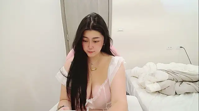 minnie9009 online show from March 10, 2026, 9:24 am