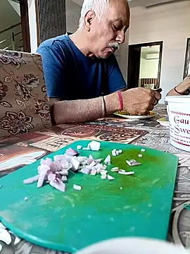 Rajasthani-boy online show from March 8, 2026, 2:37 am