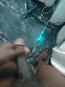 Snapshot of mario0212 chatting on October 15, 2025, 6:05 pm mario0212 online show from October 15, 2025, 6:05 pm