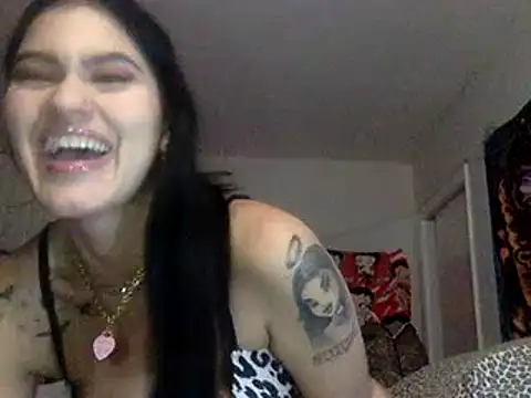 nikkikittyx3 online show from May 31, 2026, 9:26 am