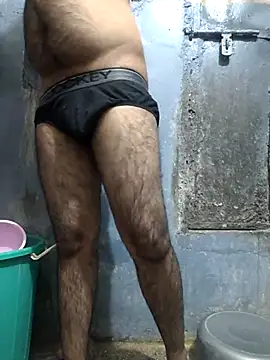 13lusty online show from November 17, 2025, 2:32 pm