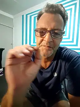 itsmeyes69 online show from March 6, 2025, 10:26 pm