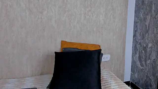 StefanyRousse online show from September 22, 2025, 11:27 am