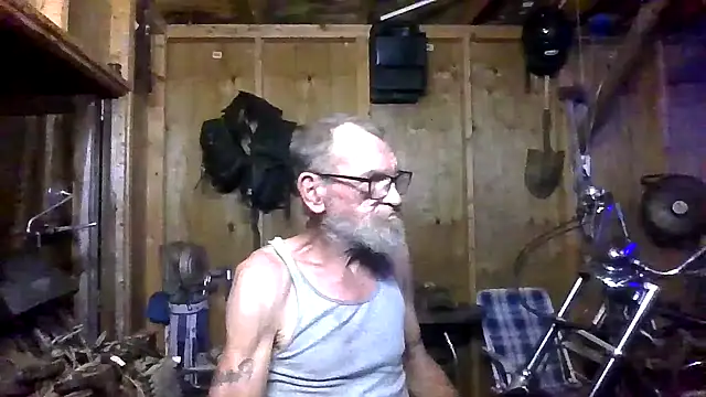 Snapshot of Aldick68 chatting on July 10, 2026, 4:01 am Aldick68 online show from July 10, 2026, 4:01 am