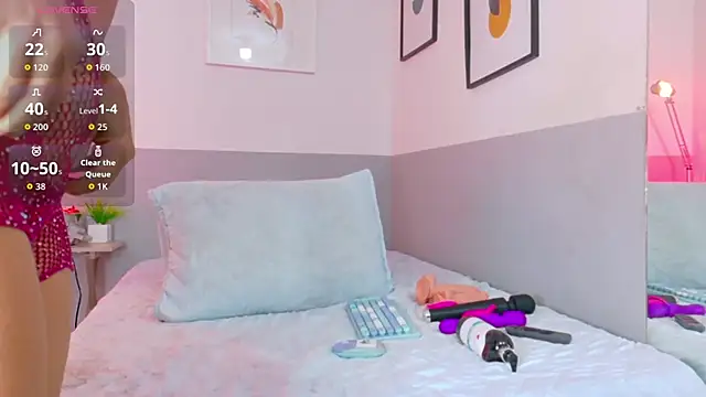 hotiergirl online show from October 1, 2025, 3:27 pm