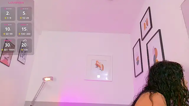 hotiergirl online show from October 15, 2025, 12:57 pm