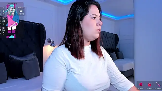 zoes milee online show from October 1, 2025, 11:25 am