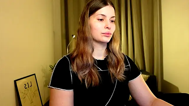 Snapshot of ShyHotNerd chatting on February 9, 2025, 5:29 am ShyHotNerd online show from February 9, 2025, 5:29 am