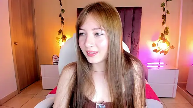 Dahlia Rousse online show from September 10, 2025, 9:03 pm