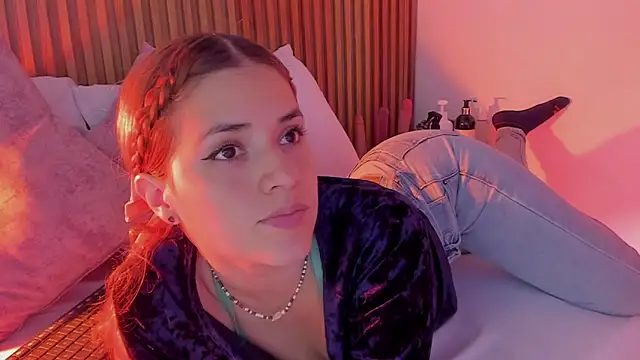 alliss ginger  online show from October 9, 2025, 7:36 pm