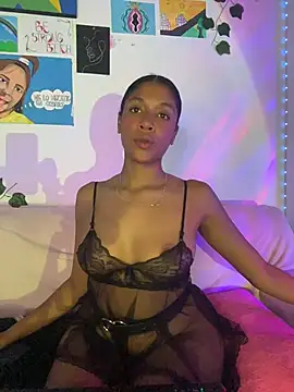 Snapshot of ElectraaJoness chatting on July 19, 2026, 2:31 am ElectraaJoness online show from July 19, 2026, 2:31 am