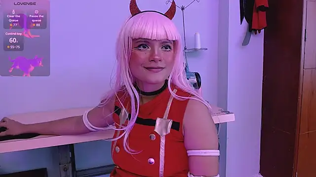 Mattilda 18 online show from September 29, 2025, 8:25 pm