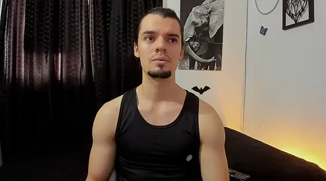 maxi styles online show from February 23, 2025, 2:25 pm