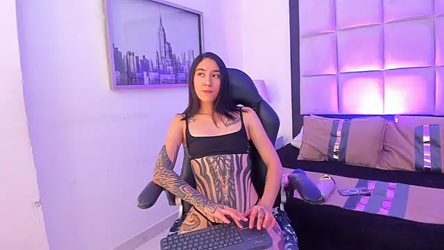 MeganPresleyy online show from June 11, 2026, 5:21 pm