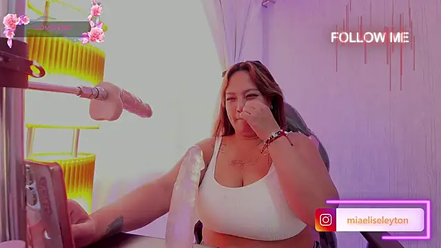 Elise-Leyton online show from September 12, 2025, 2:39 pm