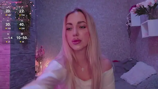 Mika Rayy online show from September 29, 2025, 6:13 pm