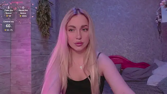 Mika Rayy online show from October 2, 2025, 4:21 pm