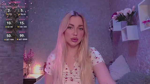 Mika Rayy online show from October 9, 2025, 4:18 pm