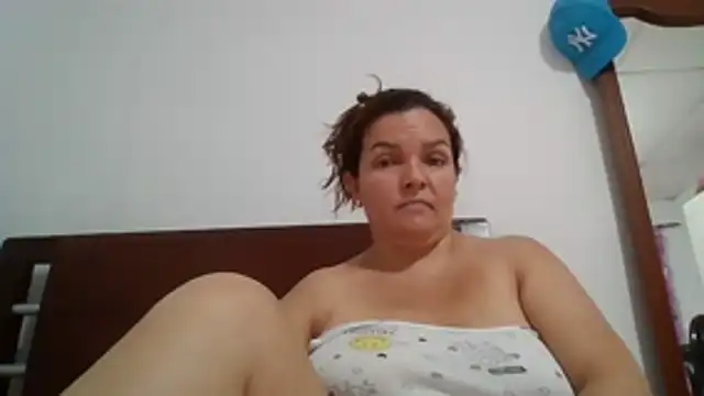 squirtlatinx online show from August 5, 2026, 2:33 pm