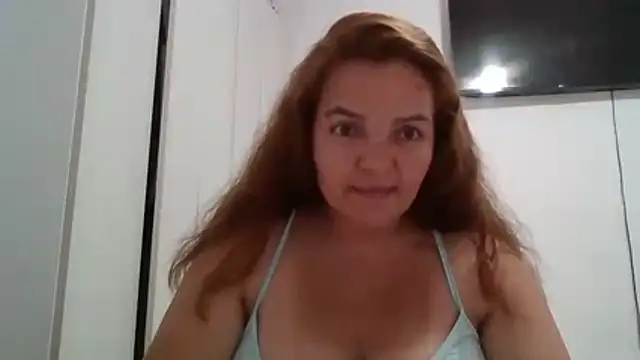 squirtlatinx online show from May 16, 2026, 1:48 am