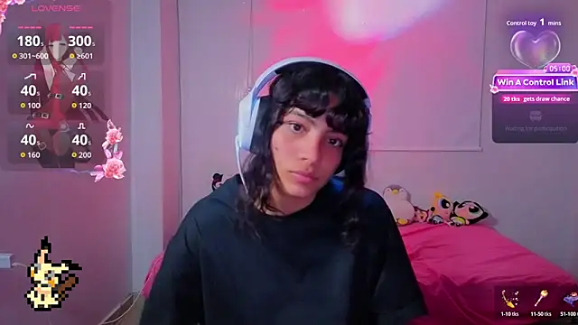 Lovelyamyy online show from February 19, 2026, 11:23 pm