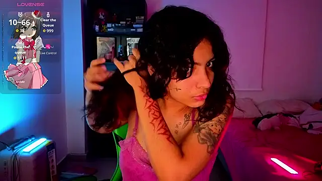 Lovelyamyy online show from July 9, 2026, 1:50 am