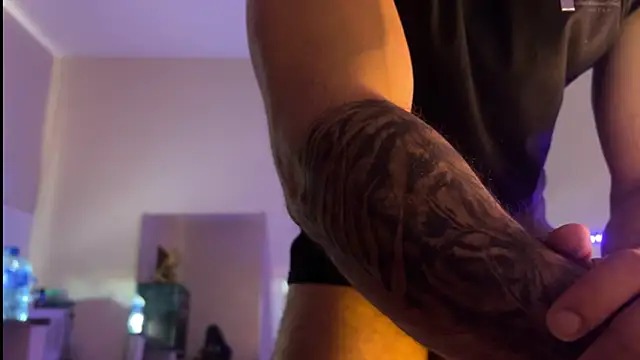 Lucasfit24 online show from November 26, 2025, 2:28 pm