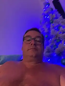 MountJohnXL online show from December 23, 2025, 2:44 am