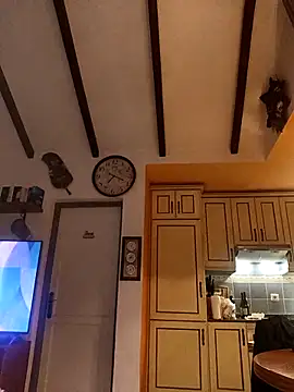 MountJohnXL online show from February 19, 2025, 11:04 pm