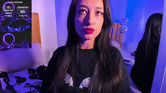 coral jonesss online show from June 20, 2026, 4:34 pm