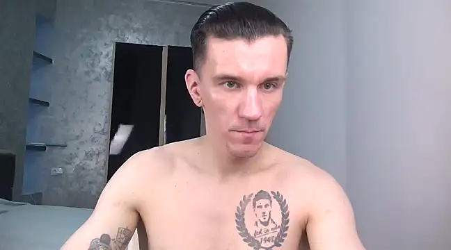 NathanNate0410 online show from January 29, 2025, 10:11 pm