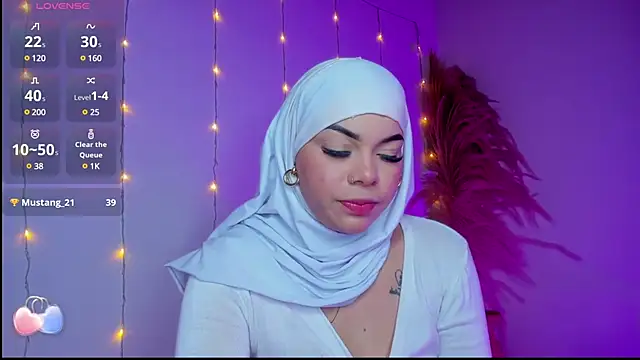 Snapshot of malih_samir chatting on March 18, 2025, 10:15 pm malih samir online show from March 18, 2025, 10:15 pm