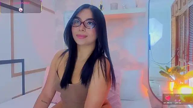 CharlotteGraay online show from June 2, 2026, 7:58 pm