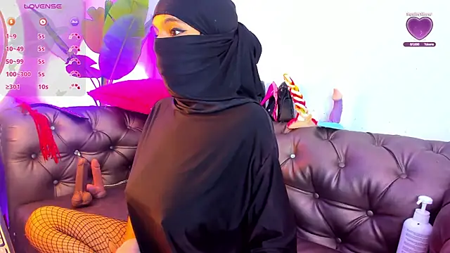 azahara faraah online show from September 19, 2025, 2:54 pm