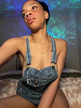 Snapshot of goddesskash chatting on May 29, 2026, 11:44 pm goddesskash online show from May 29, 2026, 11:44 pm