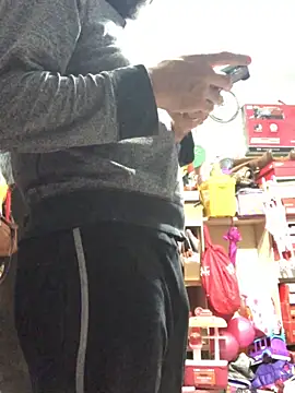 leonardohot1987 online show from February 13, 2025, 5:16 am